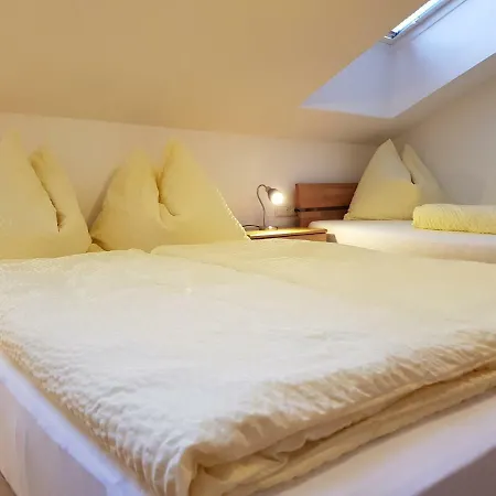 Lenz Apartment